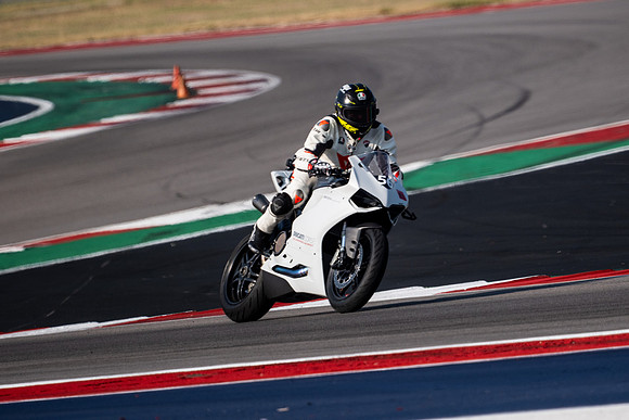 20250915_09-44-16_@bendalltherulesmedia_MotoAmerica at COTA_DSCF3263_00009