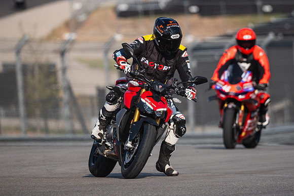 20250915_09-24-07_@bendalltherulesmedia_MotoAmerica at COTA_DSCF2910_00006