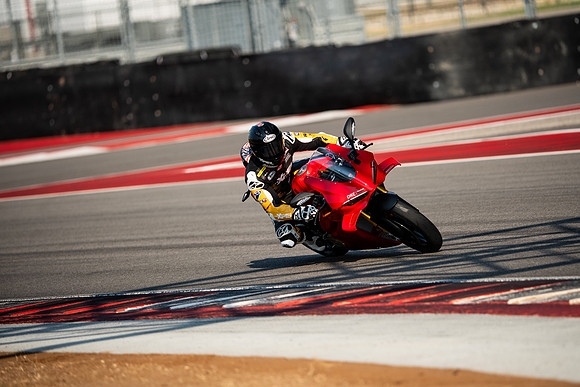 20250915_10-05-44_@bendalltherulesmedia_MotoAmerica at COTA_XH2S3016_00064