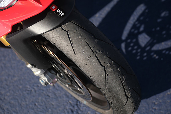 20260330-175642-BendallTheRulesMedia for Aprilia Racer Days (1)