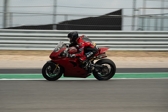20260331-11-05-06- BendallTheRulesMedia for Aprilia Racer Days - SB