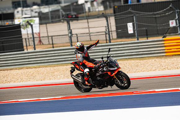 20260330-11-42-54- BendallTheRulesMedia for Aprilia Racer Days - SB-2