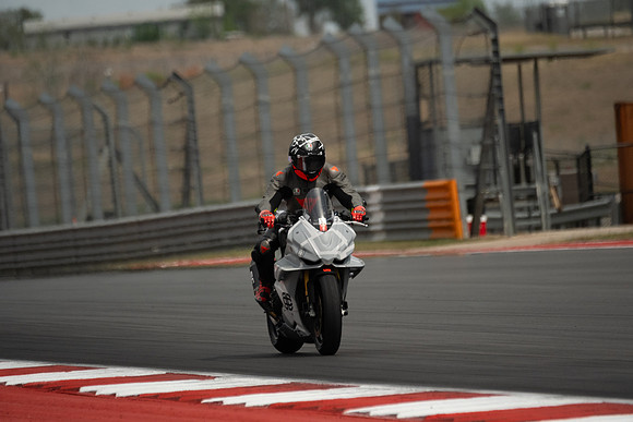 20260331-15-13-50- BendallTheRulesMedia for Aprilia Racer Days - SB-2