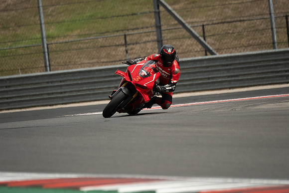 20260331-15-03-39- BendallTheRulesMedia for Aprilia Racer Days - SB
