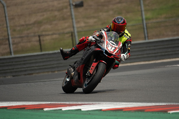 20260331-15-03-33- BendallTheRulesMedia for Aprilia Racer Days - SB-2