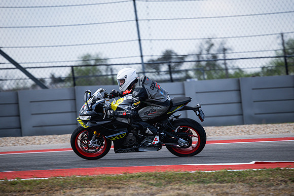 20260330-10-11-07- BendallTheRulesMedia for Aprilia Racer Days - JF