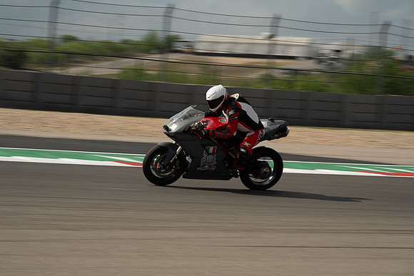 20260331-10-27-22- BendallTheRulesMedia for Aprilia Racer Days - SB