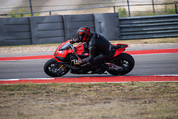 20260330-10-14-22- BendallTheRulesMedia for Aprilia Racer Days - JF