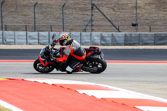 20260330-11-12-33- BendallTheRulesMedia for Aprilia Racer Days - JF