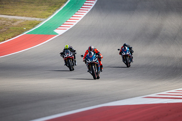 20260330-11-25-04- BendallTheRulesMedia for Aprilia Racer Days - JF