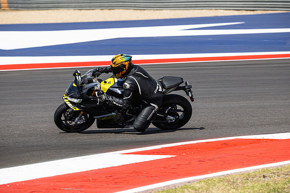 20260330-11-31-02- BendallTheRulesMedia for Aprilia Racer Days - JF