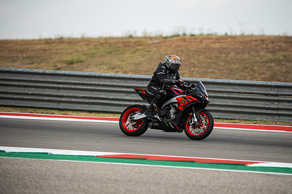 20260330-09-47-47- BendallTheRulesMedia for Aprilia Racer Days - SB