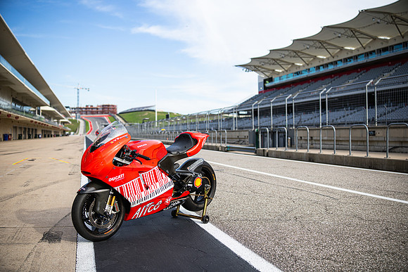 20260503-175237-120-BendallTheRulesMedia for Vita Veloce V - JF