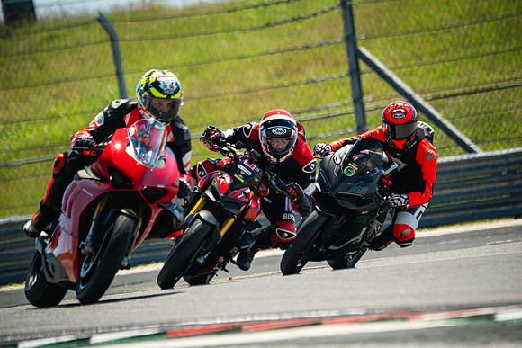 20260503-114942-BendallTheRulesMedia for Vita Veloce V - SB (4)