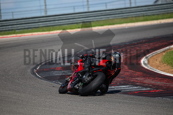20260503-162859-770-BendallTheRulesMedia for Vita Veloce V - JF