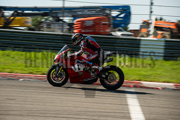 20260503-164512-BendallTheRulesMedia for Vita Veloce V - SB (3)