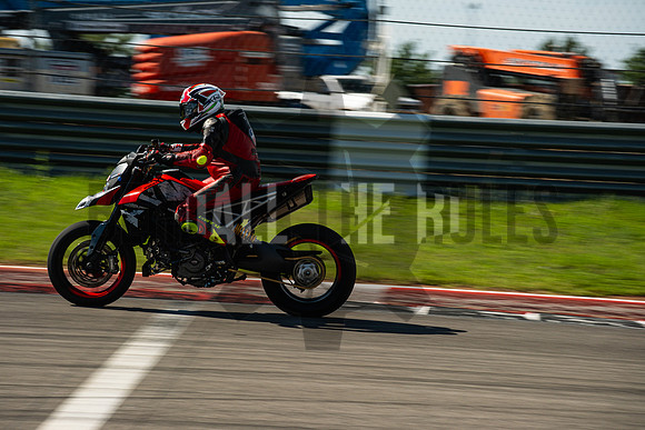 20260503-164548-BendallTheRulesMedia for Vita Veloce V - SB (5)