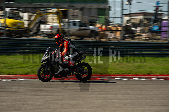 20260503-164640-BendallTheRulesMedia for Vita Veloce V - SB (3)