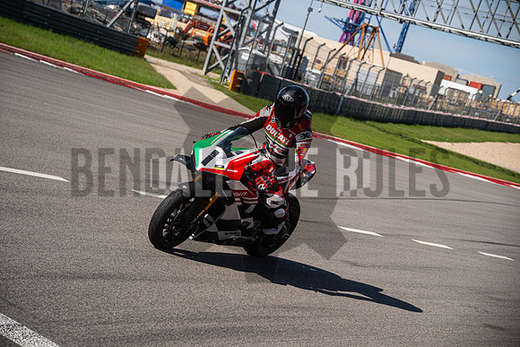 20260503-165838-BendallTheRulesMedia for Vita Veloce V - SB (3)