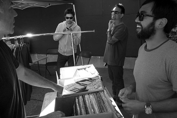 2013-04-06 - Deus Ex - Sound and Vision - 147 - Version 2