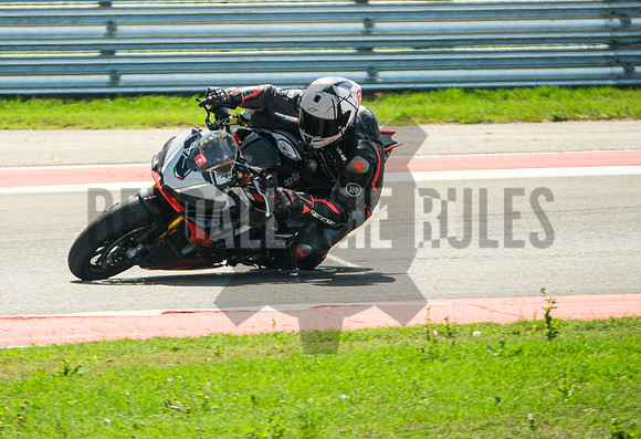 Aprilia Racer Days 2025_@bendalltherules_HighRes_431_XH2S4357-2