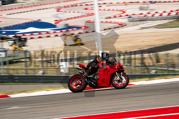 20250824_11-50-53_@bendalltherulesmedia_BendallTheRulesMedia_RidesmartAtCOTA__XH2S9857 2025-08-25 at 5.52.18 PM_00173