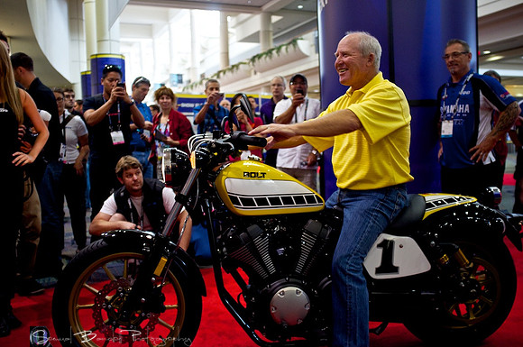 2013-10-16 - AIM Expo - Day 2 - Media Day One 30