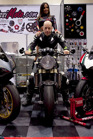 2013-10-19 - AIM Expo - Day 4 123 - Version 2