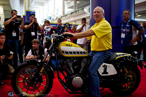 2013-10-16 - AIM Expo - Day 2 - Media Day One 28
